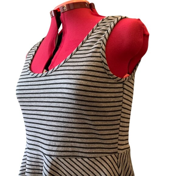Little stripped Gray & Black sundress sleeveless with scoop neckline - medium - Picture 3 of 7